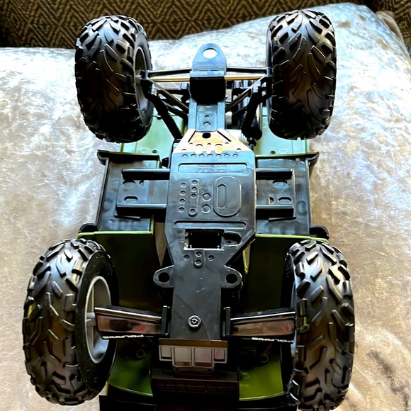 Cabela’s ATV sprtsman500 HO Polaris kids moto - Picture 6 of 9